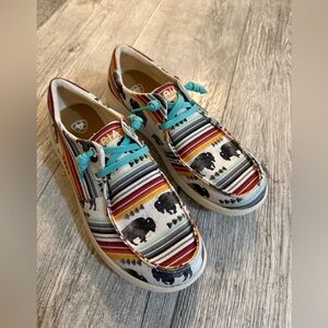 Women’s Buffalo Aztec print Ariat shoes 8.5B